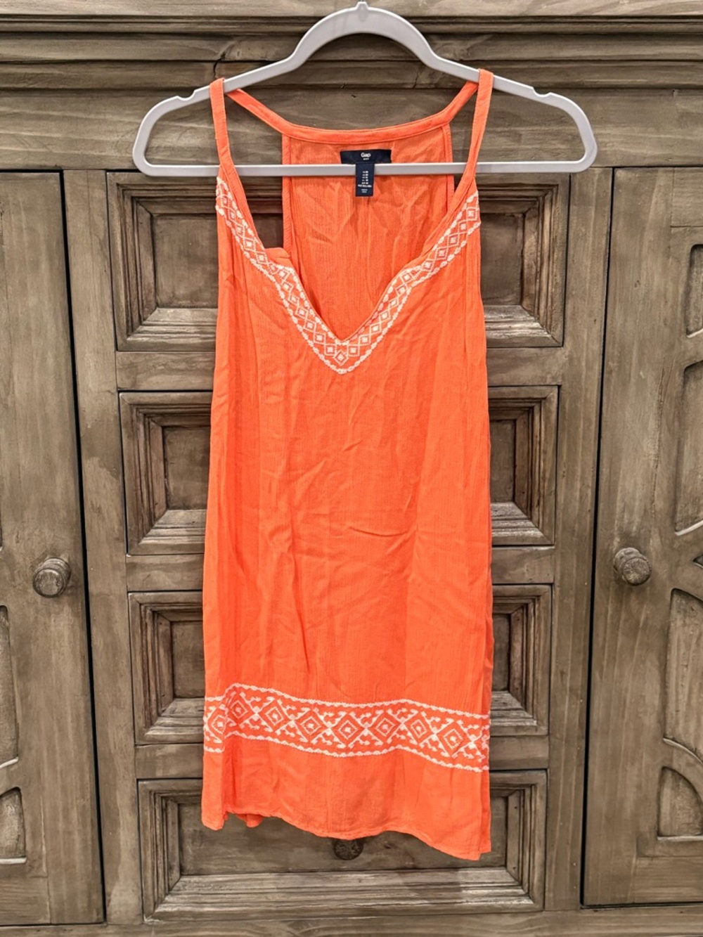 EUC Women’s GAP Bright Coral/Orange Sleeveless Embroidered Summer Tank Top (M)